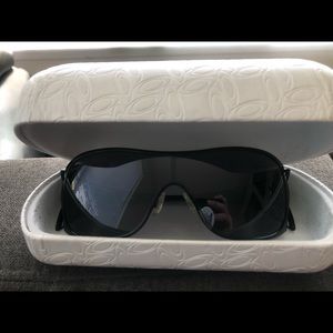 Oakley liv sunglasses